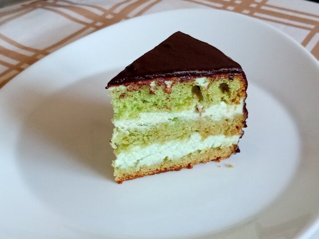 Mint Cake with Chocolate and Mascarpone