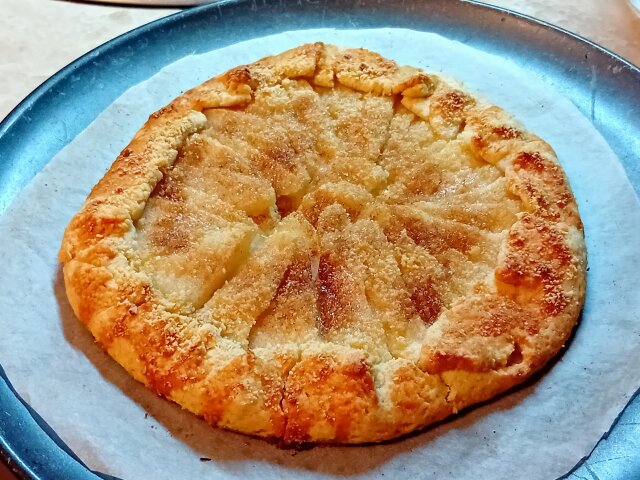 Galette with Spelt, Pears and Almonds