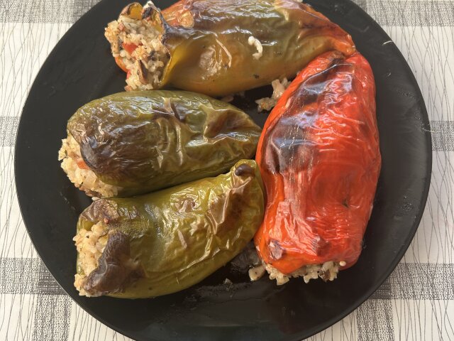 Stuffed Peppers with Rice, Mushrooms and Tomatoes