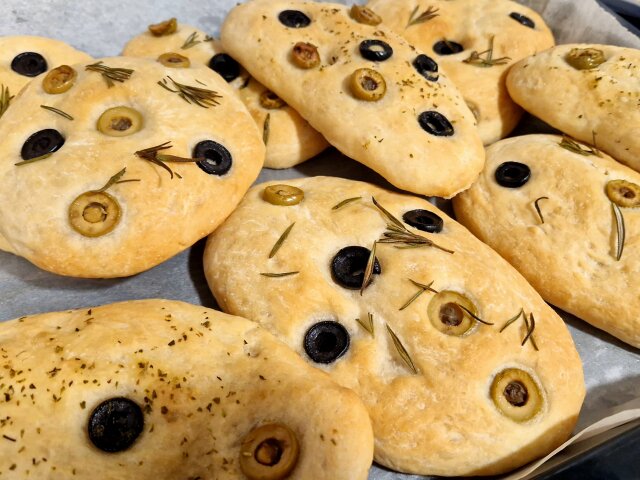 Mini Focaccia with Olives and Herbs