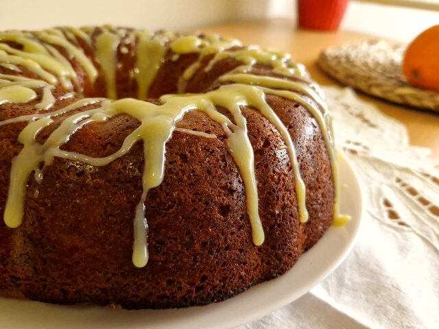 Orange Sponge Cake with Spelt Flour and Chocolate