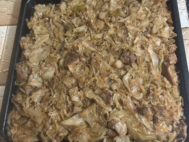 Sauerkraut with Pork and Bay Leaf in the Oven